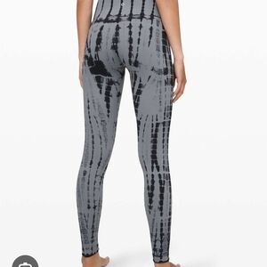 Gray & Black Tie-Dye High-Rise Leggings